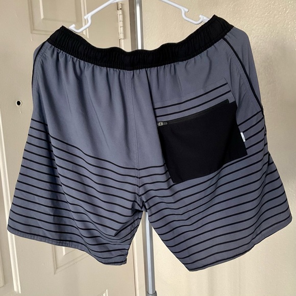 Vuori athletic shorts(see details) - Picture 2 of 8